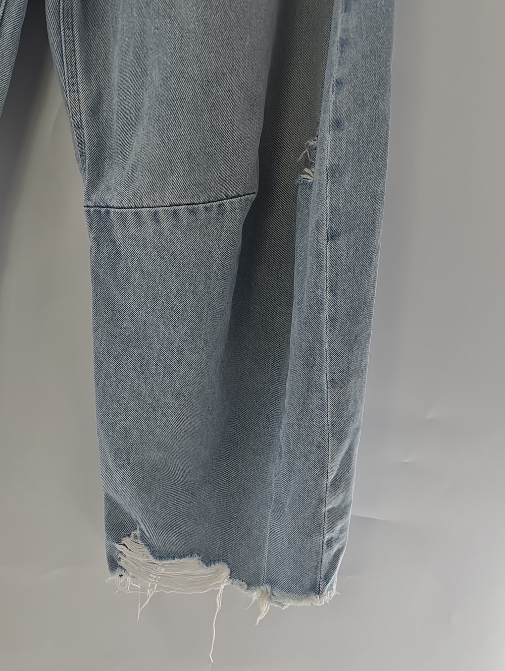 Citizens Of Humanity Light Blue High-Rise Barrel Cropped Jeans - Picture 7 of 16
